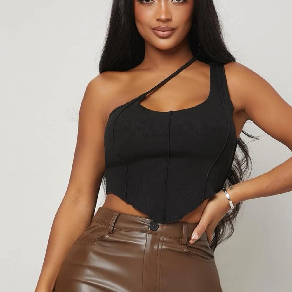 NWT SHEIN SXY Asymmetric Hem One Shoulder Top